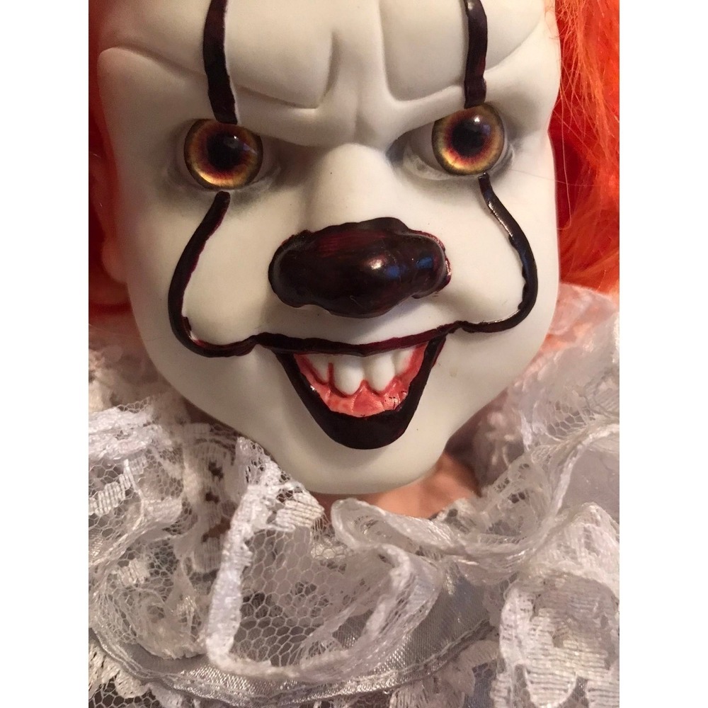 30 inch‎ pennywise doll RARE! - Picture 3 of 12